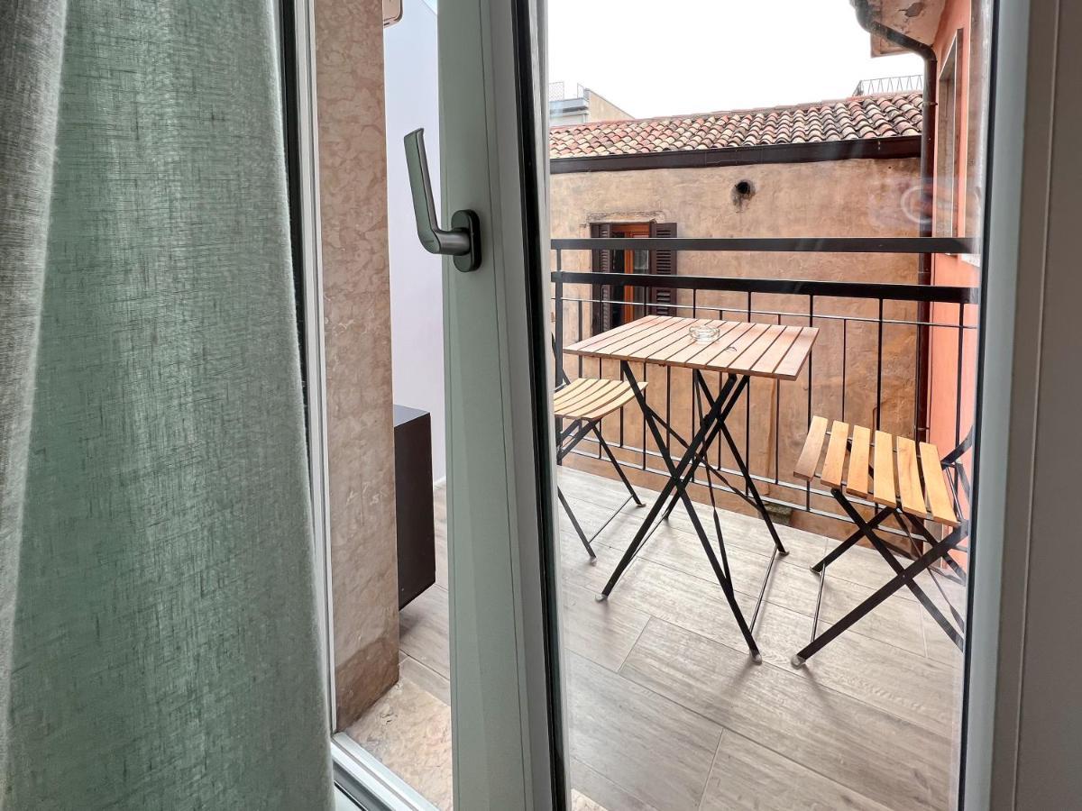 Casa Castelli Verona - Self Check-In Экстерьер фото